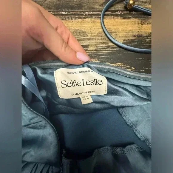 SELFIE LESLIE NWT KINDRED SPIRIT STRAPLESS GATHERED BUST MIDI DRESS BLUE - Picture 6 of 8